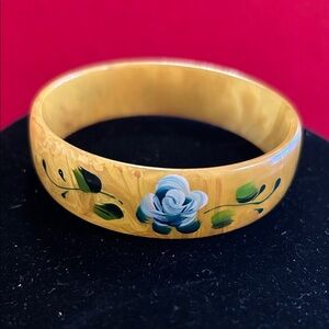 Bakelite Apple Juice Bracelet